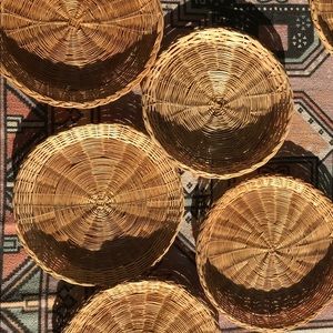 8 Vintage Wicker Picnic Plates